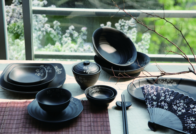 Set Up Nhà Hàng Tiết Kiệm: Giải Bài Toán Khấu Hao Với Chén Dĩa Melamine